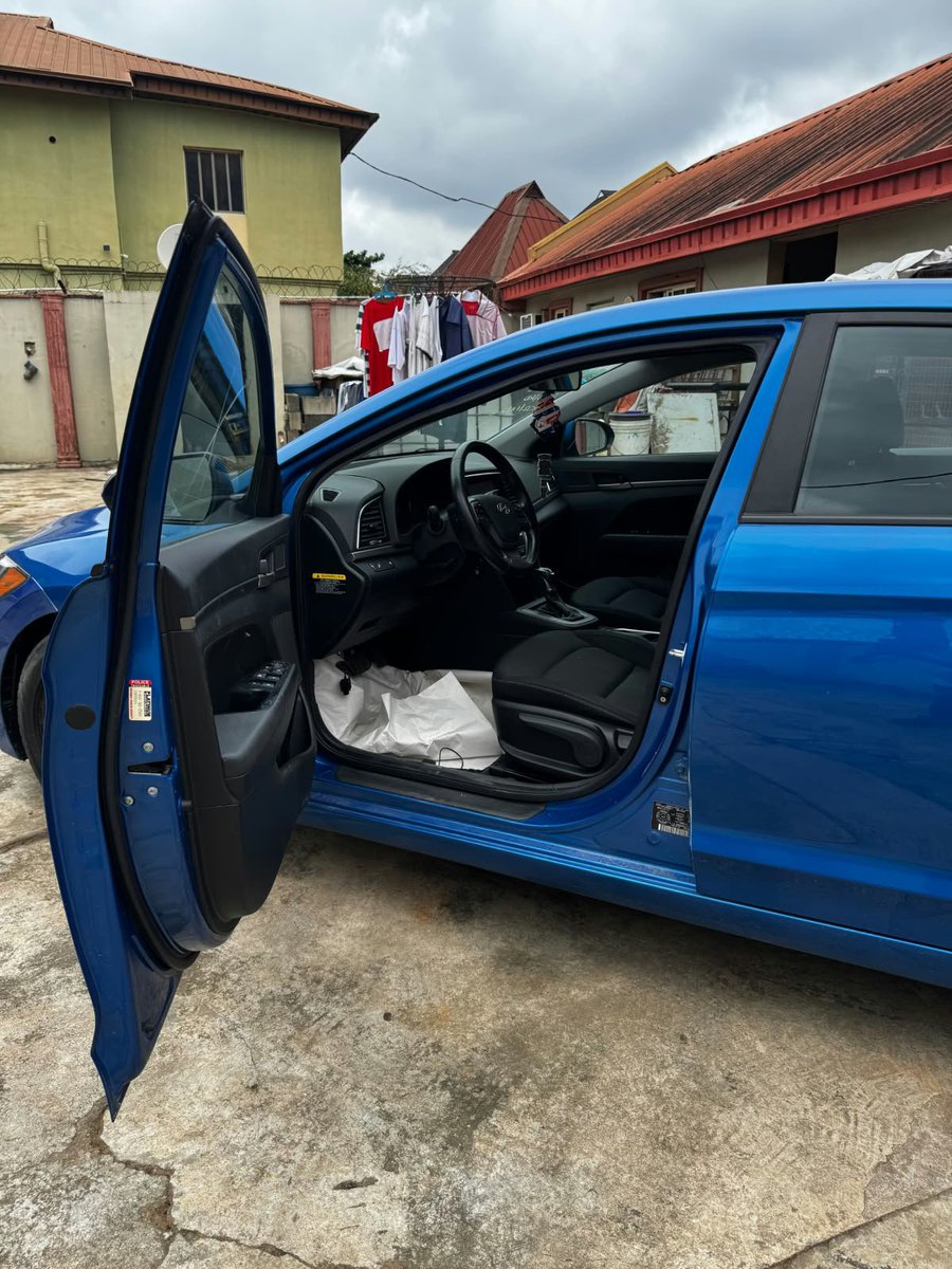 Leeautox_import's tweet photo. This newly imported 🔥 2018 Hyundai Elantra could be yours.
One of thhe perfect cars to buy in 2026.

Available for available for inspection in Ikeja.
Send a dm fast .
Dont snooze.

⚙️ 2.0L Engine
⚙️ 6-Speed Automatic Transmission
✅ Reverse Camera https://t.co/KPiaY2jZss