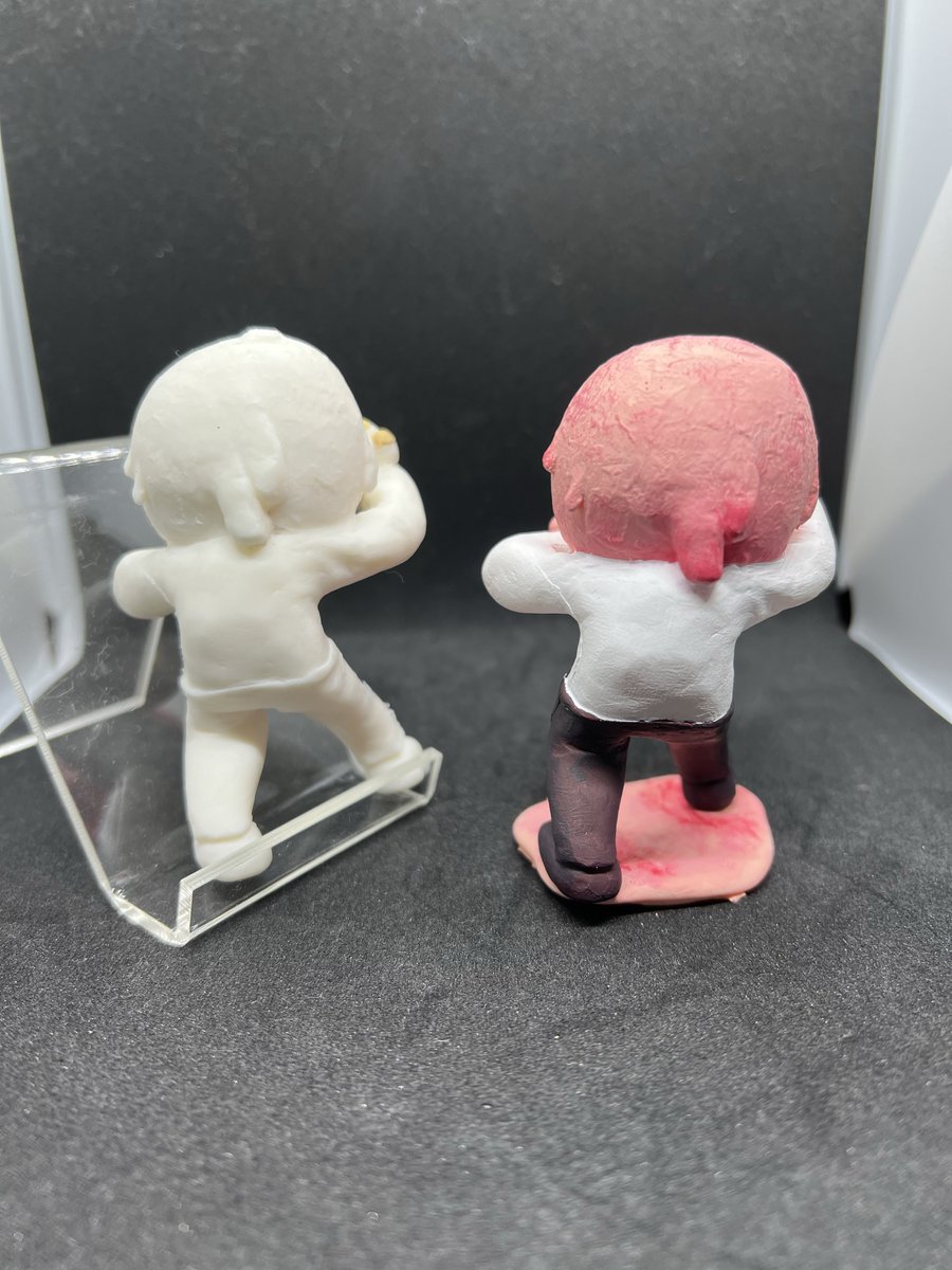 __W_Y_H's tweet photo. 3日で原型製作、シリコン型、複製、塗装までできる教室に行っていました
とてもとても楽しかったです！！
未知の道具を実際に使ってみて抵抗が無くなったこと、お手頃な手法も学べてかなり良い経験を得られることができました
2回目も参加したいしソフビ教室も行きたい… https://t.co/5rsBhpLuko
