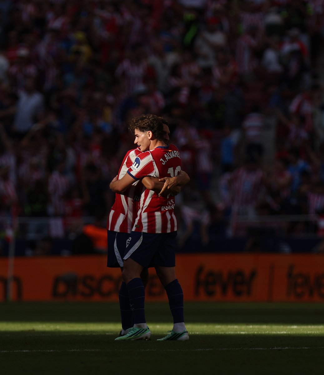 Atleti's tweet photo. ❤️🤍 https://t.co/xQpOK5Ny1C