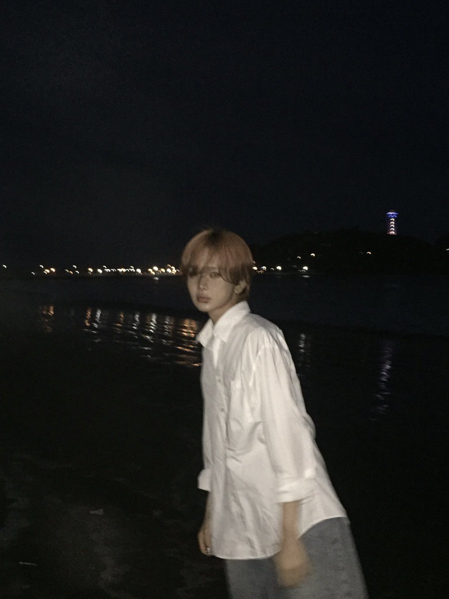 108Sut's tweet photo. 髪長いとクズ感強い https://t.co/K5Hm06MvDs