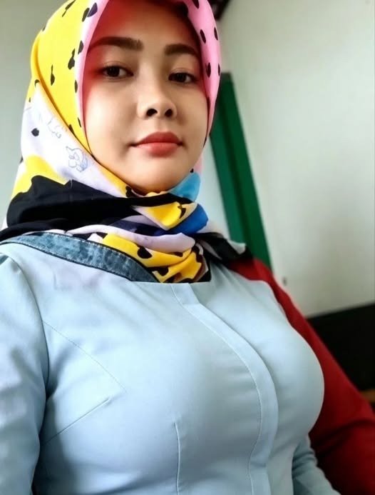 veivute's tweet photo. Nyempetin bentar mmpung jam kosong
https://t.co/MVjQmlZRlq https://t.co/WgjLONpmLU