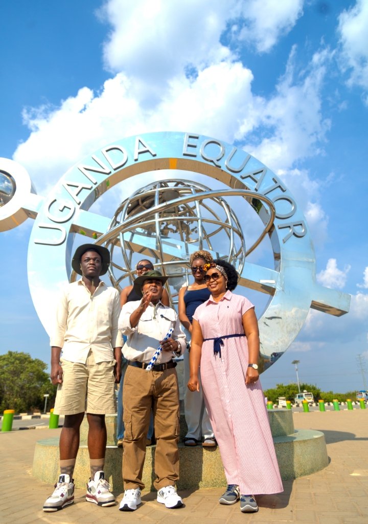 cissy3761's tweet photo. Royalty meets adventure! 👑🌿 Explore Queen Elizabeth National Park during #UWAOpenParkDays2026 and make a stop at the Equator Monument in Kikorongo.
#ExploreKasese #VisitKasese #QueenElizabethNationalPark https://t.co/Iz9jGfXXMS