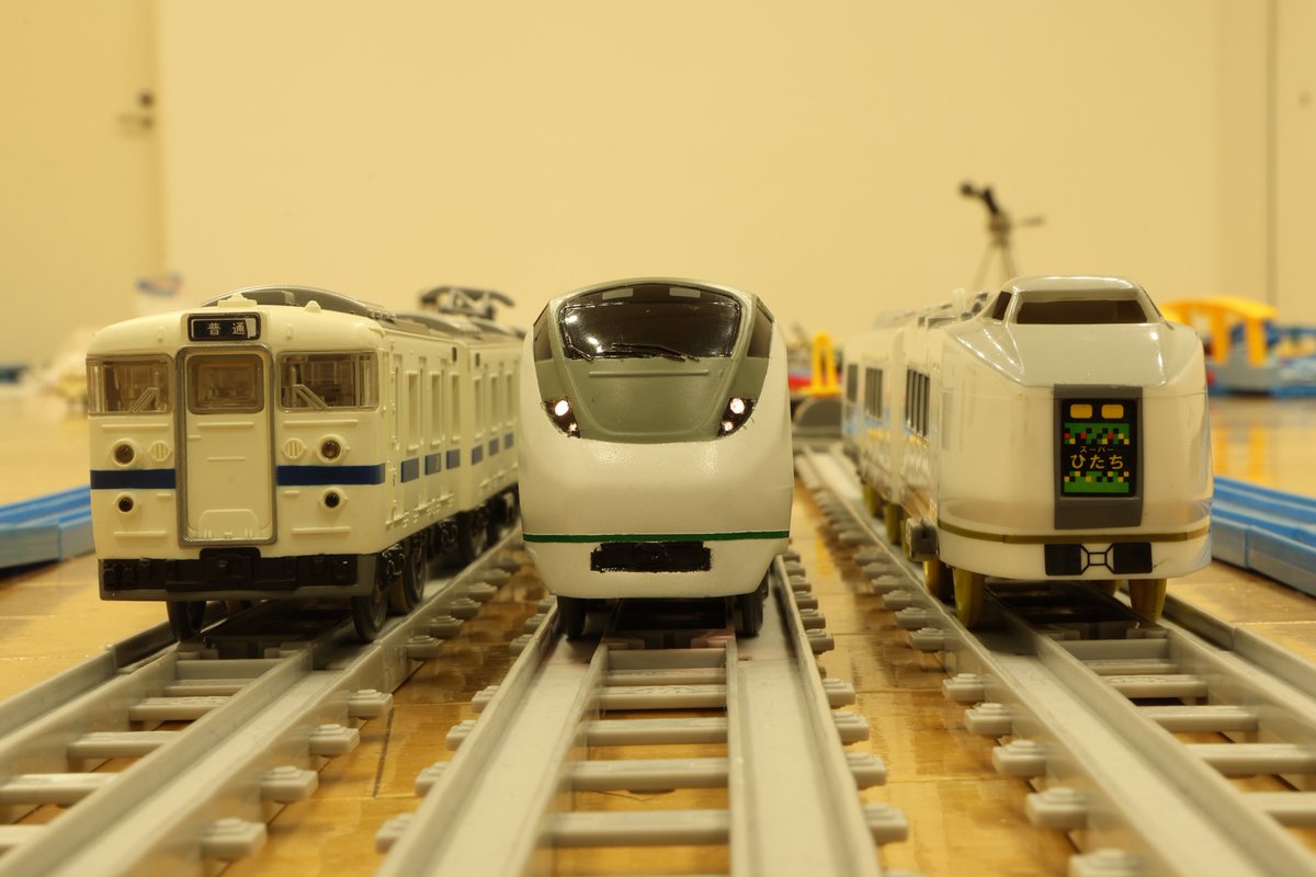 DualVoltageACDC's tweet photo. 26年9月20日に、当サークル初のダイヤ運転イベント #SECTION00 を開催しました。
初心者も多い中無事(？)にダイヤ運転を終わることができました！(写真がこれしかない)
後日レポート動画をアップいたしますので、ぜひご覧ください！ https://t.co/Wuts9VLBHY