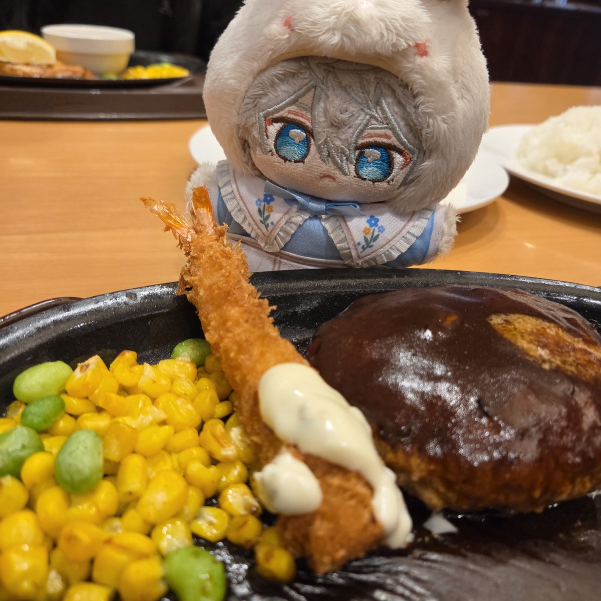 namerou_su's tweet photo. 瀬名の好きなエビフライだよ〜😆︎💖 https://t.co/LK5nLhryH7
