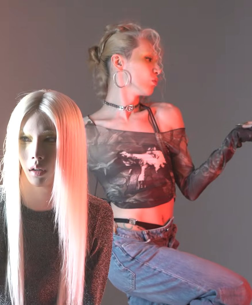 angelwumut's tweet photo. the unbuttoned jeans combined with the underwear being pulled up to her hips so you can still see her tattoo i feel crazy https://t.co/pR9eyFuFRM