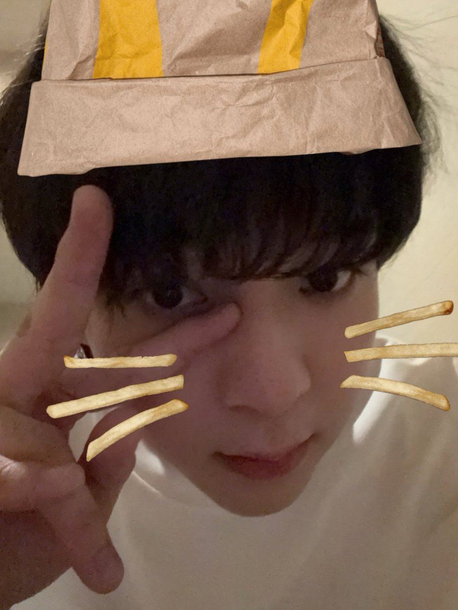 eunhaninim's tweet photo. 🐱 #บาสเด็กอ้วนที่แท้จริง https://t.co/e63EHBA0Id