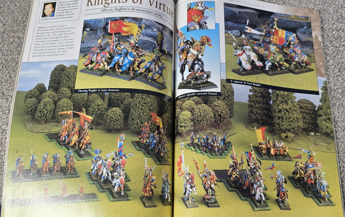 PaintsPirate's tweet photo. Todays lunchtime read #whitedwarf https://t.co/aHQ4rnmsXw