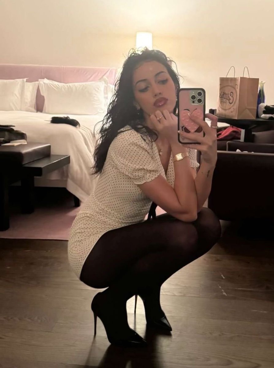 Diorgirlx's tweet photo. cindy kimberly https://t.co/USl712UxP7