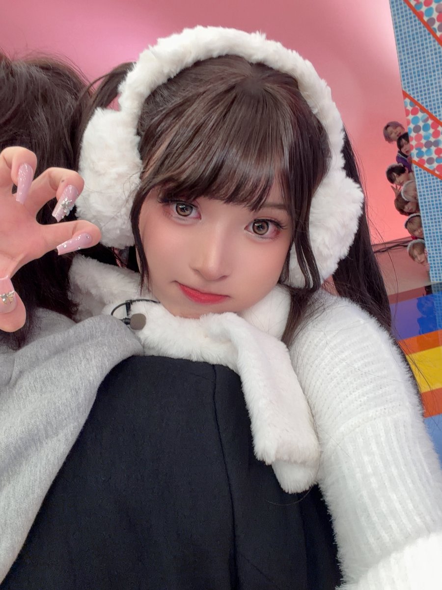 RINGAKU_O's tweet photo. |◤ 第2回RINGAKU!女装クイーン決定戦！ ◢|

5人の中で最もかわいいと思う写真の投稿に「いいね」をしてください！

このあと夜9:00までの10分の間に最も「いいね」を獲得したメンバーがRINDO女装クイーンに決定❤️

#RINGAKU https://t.co/C8dyREiO0Z