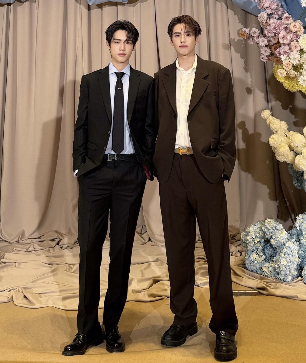 bunnygotomoon's tweet photo. DNA โหดมาก หนุ่มตี๋อินเตอร์หล่อ ๆ 

#PHUTATCHAI #PEEMTANAT https://t.co/bnBFWyZdOI