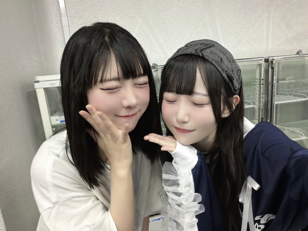 DMRC_ayumi's tweet photo. ≒JOYさんの大西葵さんとIRCでお話しできました♡

私の初作詞である「陽炎」をずっと好きでいてくれて...！
あの歌詞を大切に受け取ってくれるなんて絶対私の好きなアイドルだ、！って思っていました！！(  ;  ·̫  ;  )
素敵な方でまたお会いしたくなりました♡ありがとうございました！ https://t.co/LpgEwwG9MD