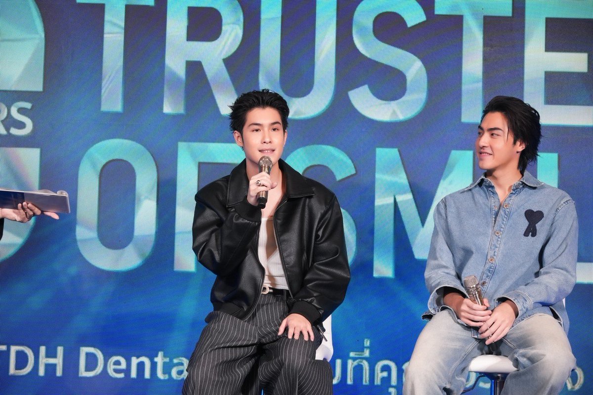 Yloveyouchannel's tweet photo. TDH Dental เปิดบทใหม่สู่ทศวรรษที่ 3 ชวน “ชาคริต – ยี่หวา �� อาตุ่ย” แชร์ประสบการณ์จริงชูแนวคิด “Dental Longevity” ปั้นรอยยิ้มสวยสุขภาพดี รับเทรนด์ Beauty & Wellness

Link :https://t.co/qqmkZIc5Hn

ผู้ที่สนใจสามารถติดตามข่าวสาร กิจกรรม และรายละเอียดเพิ่มเติมเกี่ยวกับบริการของ TDH Dental ได้ทางเว็บไซต์ https://t.co/x1FHYypQ5b อัปเดตเทรนด์การดูแลรอยยิ้ม สุขภาพช่องปาก และกิจกรรมพิเศษจากแบรนด์ได้ตลอดเวลาทางโซเชียลมีเดีย Facebook: https://t.co/Ju35F97kUp, Instagram: https://t.co/AKFqbYsSsE, Tiktok: https://t.co/ChKfLZwtRi