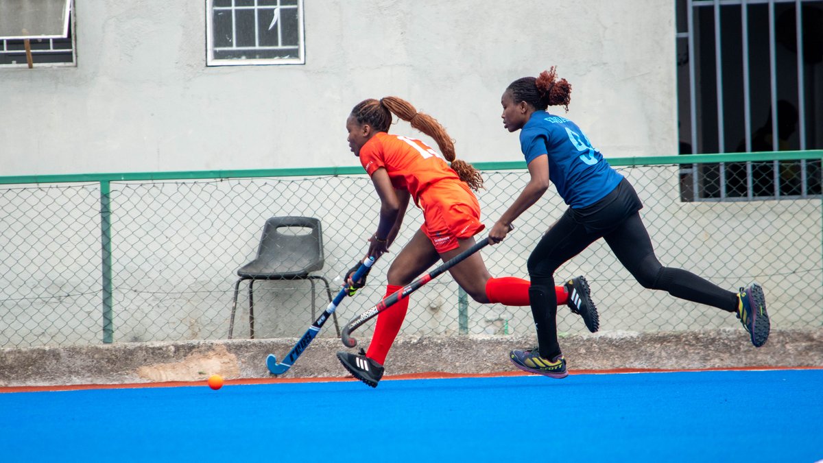 StrathU's tweet photo. 🏑 FULL TIME 
SU Scorpions 1️⃣-1️⃣ UoN
All square at the final whistle. 🤝 The Scorpions battle to a hard-fought draw against UoN and take a point from the weekend clash.
On to the next. 🦂🔥
#SUScorpions #Strathlete #BeStrathmore #StrathmoreSports #WeekendsAreForSports https://t.co/mht6oAZYPi