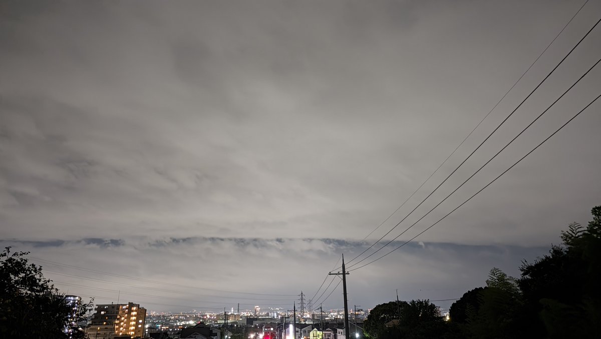 nummlis's tweet photo. カラッとしてて涼しい。

#空　＃イマソラ　#夜景 https://t.co/IlCHtZSt8J