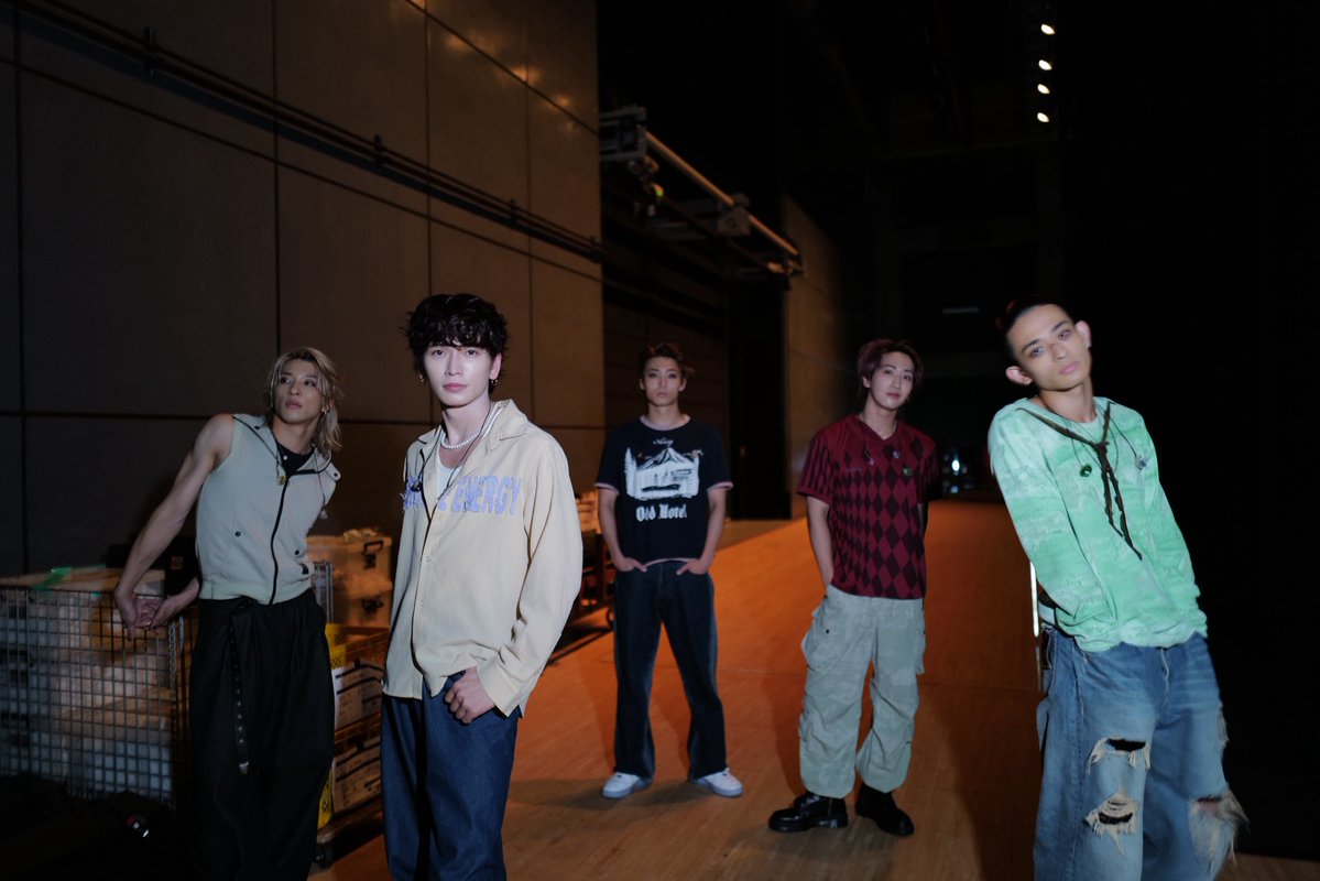 watwing_info's tweet photo. #DXTEEN × ぴあ
presents K-Monday ON STAGE #01

ありがとうございました！！！

🪶𝐬𝐞𝐭𝐥𝐢𝐬𝐭
-1部-
Runway
FIRE BURN
(prod. HAN-KUN さん＆ #髙橋颯  )
Honey, You!
(prod. #大橋ちっぽけ さん)
Present📸
(ドラマ「 #今夜秘密のキッチンで ｣ 主題歌)
My Sweet Place
(映画「 #ホームスイートホーム 」主題歌)
YO MA SUNSHINE
(prod. #DOBERMANINFINITY )

-2部-
Monsters
(prod. #桑山隆太 )
KEEP IT GOING ON
Sensation
夜明け📸
(prod. #鈴木曉 )
Smile
Back to you
ーーーーーーーーーーーーーーーーーーーーー
✅10/25〜 Zeppツアー開幕！！
チケット：https://t.co/1OqntUSIwl 

✅27年3月5日 パシフィコ横浜 ライブ決定！
チケット：https://t.co/ad6wniuALC