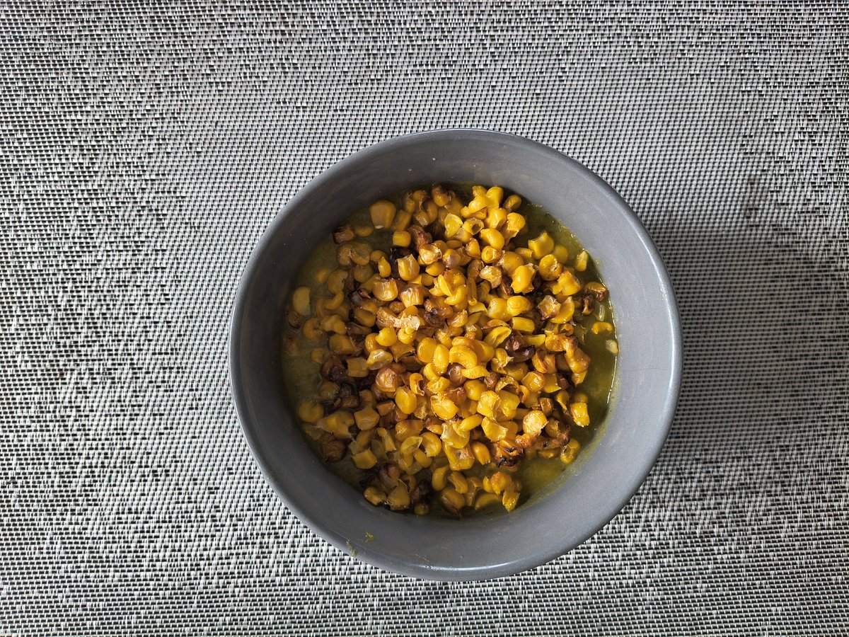 hatmattermadh's tweet photo. Pumpik soup from yesterday with some corn that's 306cals (both of my meals are 306cals today lol) https://t.co/7sRgEGRkvP
