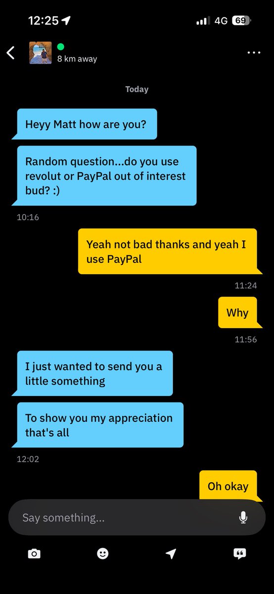 mxattlife's tweet photo. This feels like the correct way to approach me on Grindr https://t.co/LCHfrrK0VU