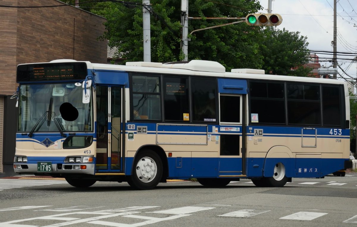 syoyu7271's tweet photo. 阪神バス　ボートレース尼崎ファン送迎バス
452  KL-HU2PMEA
453  KL-HU2PMEA
454  KL-HU2PMEA
致死量のツーカツーを浴び 耳が妊娠しそうになりました！(?)
ブルシチ本当にかっこいいですね〜 https://t.co/VCTbbo1Ic9
