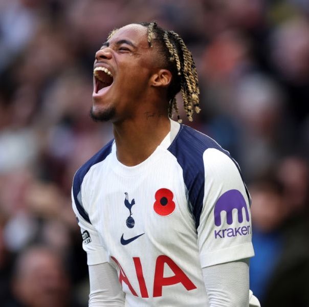 THFCFiles's tweet photo. 🚨 #thfc winger Wilson Odobert spent two weeks looking for his iPad.

[@indykiala 🥇] https://t.co/SLOnKn17v6