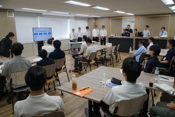 RESTEC_Training's tweet photo. 2026年8月24日～26日の3日間、学生の皆さんを対象とした「2026夏コース 仕事体験（サマー3days） &amp; オープン・カンパニー（サマー1day）」を開催しました。参加して下さった方、どうもありがとうございました！詳しい内容はこちらからどうぞ👇️
https://t.co/ETy9gAOnAu https://t.co/oA4T7eFTwE