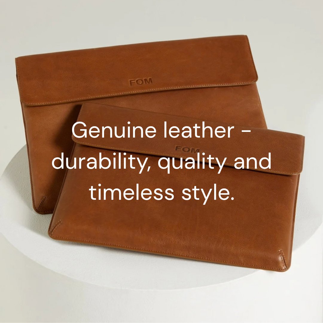 LittleAlis71829's tweet photo. 👩💻 Premium Lap Top Sleave, why choose Real Leather? From bags and boots and laptop sleeves, genuine leather offers durability, craftsmanship and timeless style. Take a look and decide for yourself.
👉 https://t.co/81TR8oMGuH
#GenuineLeather #LeatherBags #SustainableFashion https://t.co/9x4V27FkWb