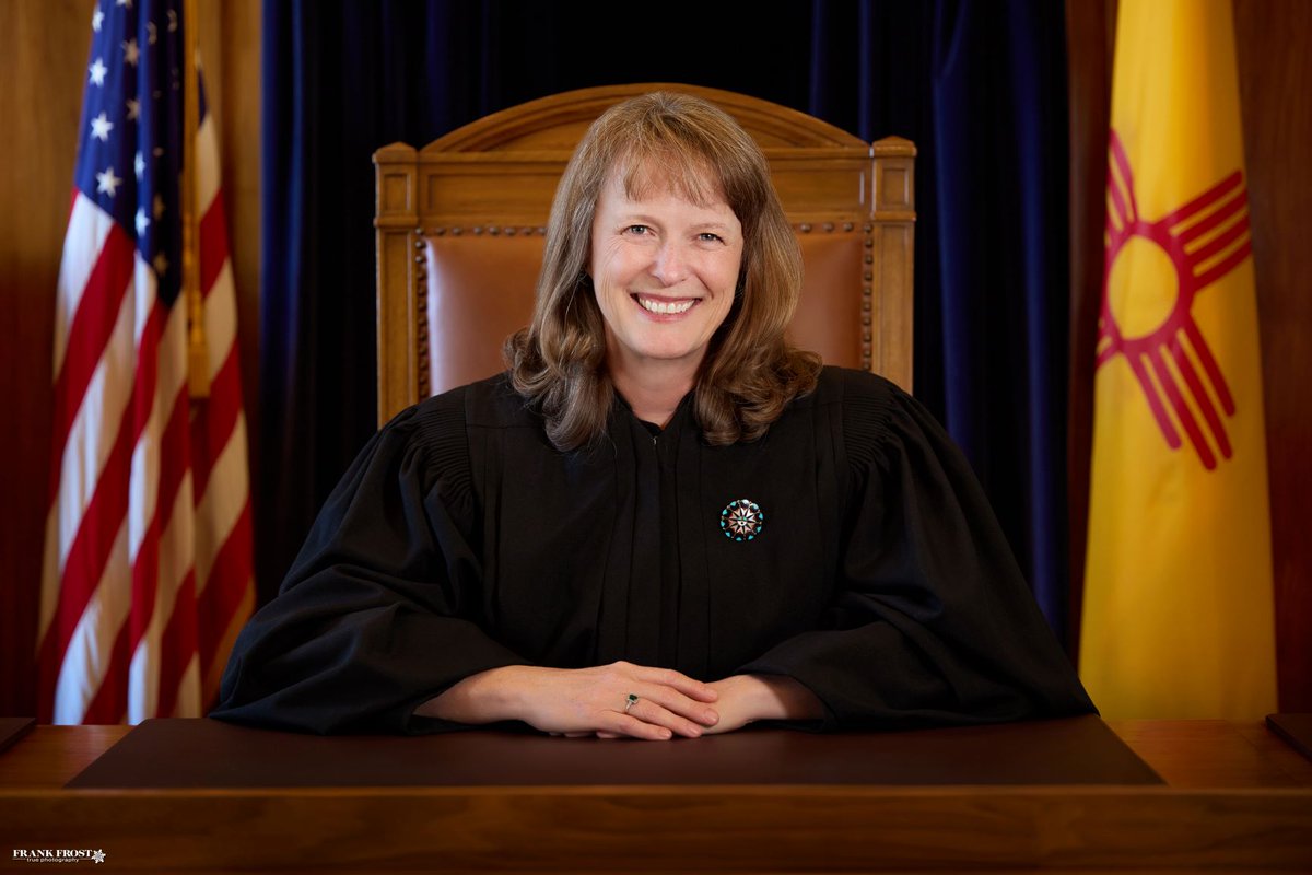 jpecnm's tweet photo. JPEC recommends voters statewide RETAIN Supreme Court Justice C. Shannon Bacon, who received mostly positive overall ratings. https://t.co/6VX4fF1Fpc https://t.co/dVseqN1jGg