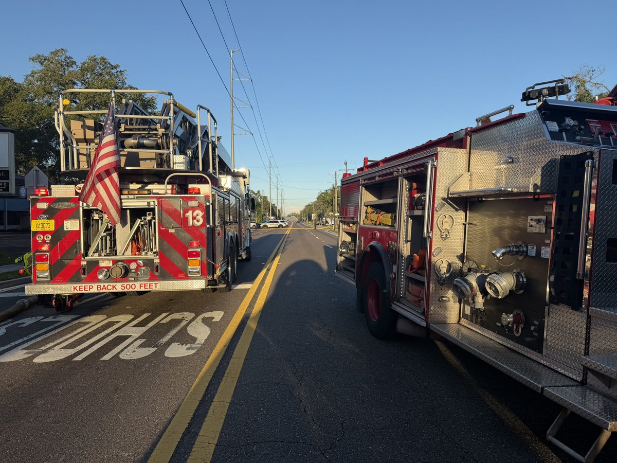 TampaFireRescue's tweet photo. TFR crews are on the scene of a working structure fire located on the 700 Block of West MLK Blvd. All Eastbound and Westbound lanes are closed from N. Boulevard to N. Myrtle Ave as crews operate. Expect delays in the area.🚧 https://t.co/8z2cxjHjGV