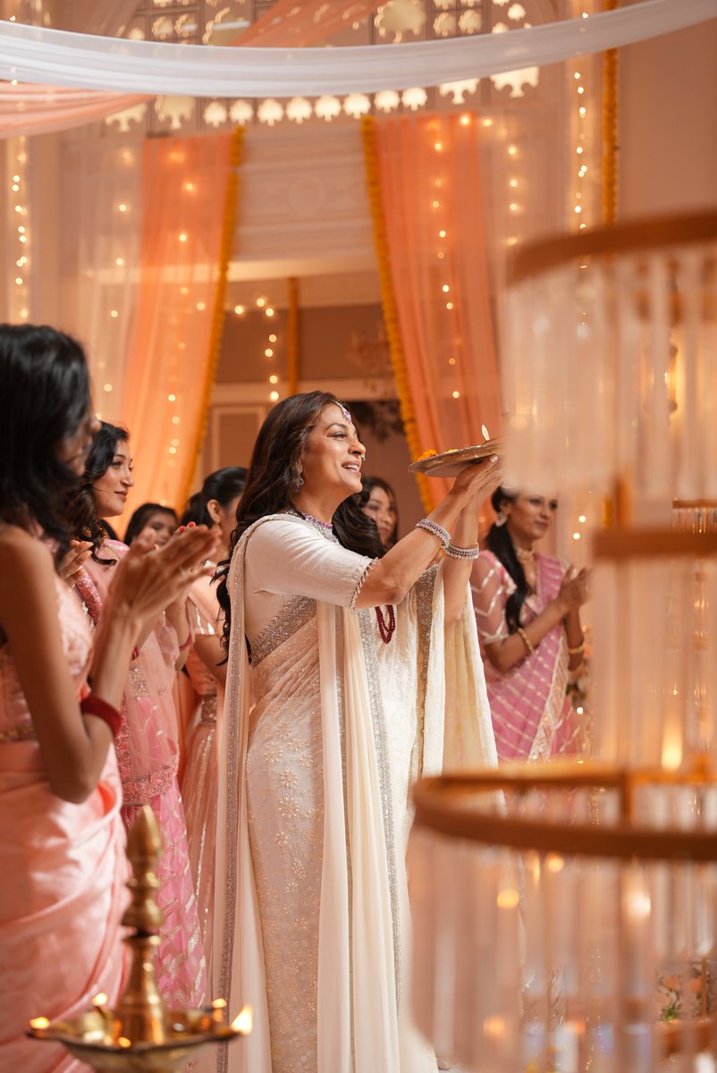 iam_juhi's tweet photo. Jai Ganesh Deva Aarti came with such a lovely sense of faith and devotion that even the moments away from the camera felt special.  

Sharing some of those memories with you today. This will always be a special one for me.  Ganpati Bappa Morya! 🙏🏻  

#JaiGaneshDeva #GaneshAarti #GanpatiBappaMorya #GaneshChaturthi2026 #GaneshPooja