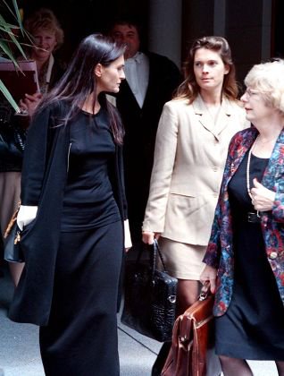 freedom_007__'s tweet photo. Hell hath no fury like a mistress downgraded for a newer model at a global event.

When Chantal Collopy (mistress number 1) realised that Charles Spencer had not only replaced her, but had the audacity to bring his new mistress, Josie (mistress number 2), to Princess Diana's funeral and burial, the South African socialite decided that peace was never an option. 

Realising that the only thing better than revenge is structured legal revenge, she immediately formed the ultimate "First Wives and Former Mistresses" coalition with Charles's wife, Victoria. 

Charles then dumped Chantal over a short phone call and threatened to take back the house he had given her when she agreed to testify in Victoria's favour.

Chantal didn’t just pack her bags for the divorce court; she arrived armed with a devastating arsenal of love letters, texts ready to testify and turn his private antics into public record.

He buckled and settled millions out of court. 

Proving that while Earl Spencer could manipulate the press, he was entirely unprepared for the combined wrath of the women he left in his cheating wake 🫢