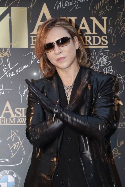 ery212rock's tweet photo. @YoshikiOfficial @GACKT よっちゃん
全然安静にしてないじゃない😧

ダメダメダメ
🙅‍♀️🙅‍♀️🙅‍♀️

でも嬉しい☺️ https://t.co/KsI8jhHwCu
