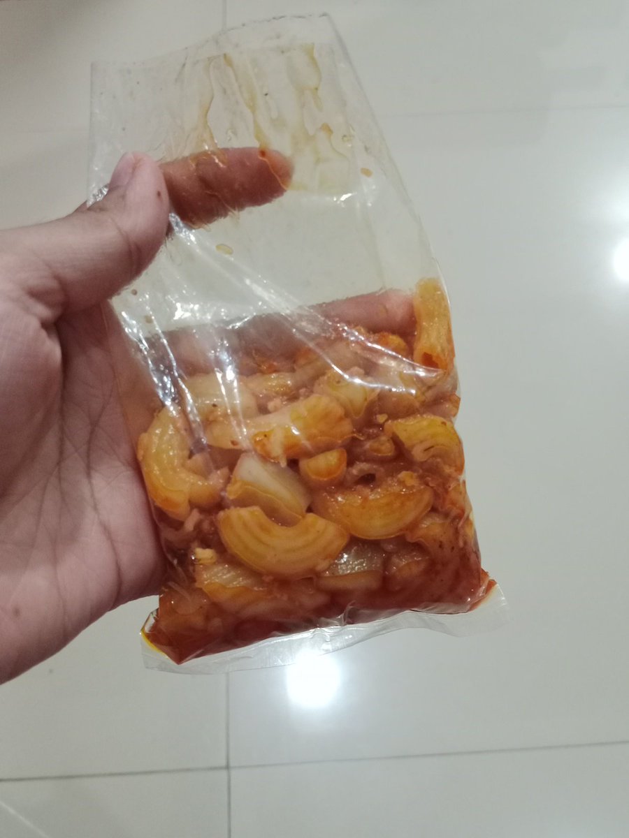 daelyyme's tweet photo. dinner maklor https://t.co/gw3HZQzPO8