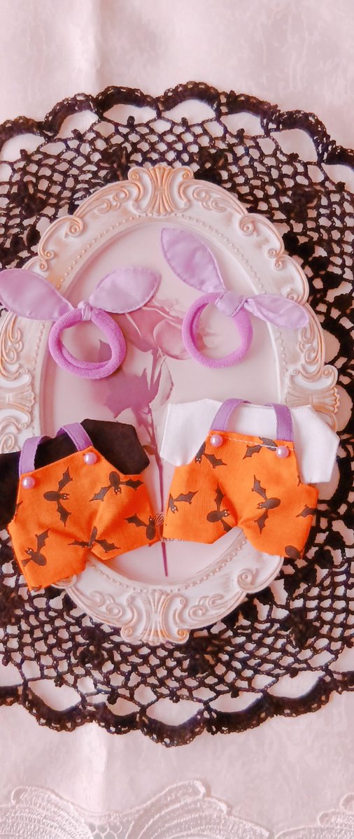 usamihara39's tweet photo. ・10cmぬい服 サロペット ・

蝙蝠ハロウィン柄▪️オレンジ
※種類追加※

・BOOTHにて販売開始・
#ハンドメイド #ぬい服 #ぬい活 #BOOTH https://t.co/N5q9se0DPf