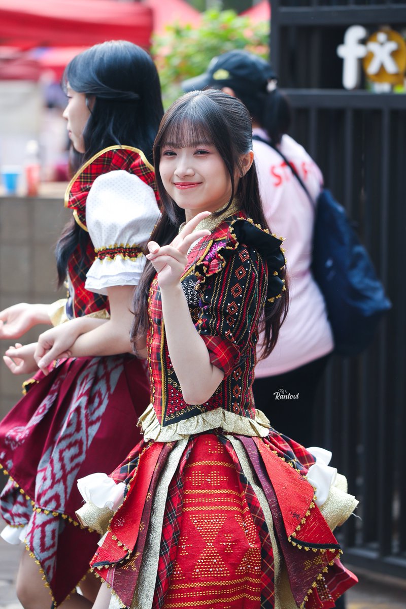 Rantovl's tweet photo. And suddenly you are all I need, the reason why I, I, I 
I smile, ohh~~

Have a nice day, Fritzy Kawaii! @RFritzy_JKT48 💫 https://t.co/75Owl1dMKa