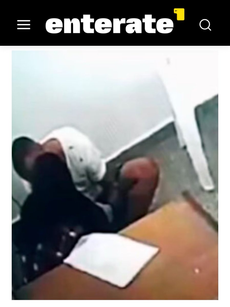 NikiNikitaLiana's tweet photo. FALTÓ AGREGAR QUE ERA LA JUEZA QUE ANDABA INTIMANDO POR LAS OFICINAS DEL JUZGADO CON UN PRESO CON PERPETUA POR ASESINATO DE SU HIJO DE 9 MESES, LUEGO DE UN POLI…

SUCIA HIJA DE PUTA https://t.co/ANyaat7I9q