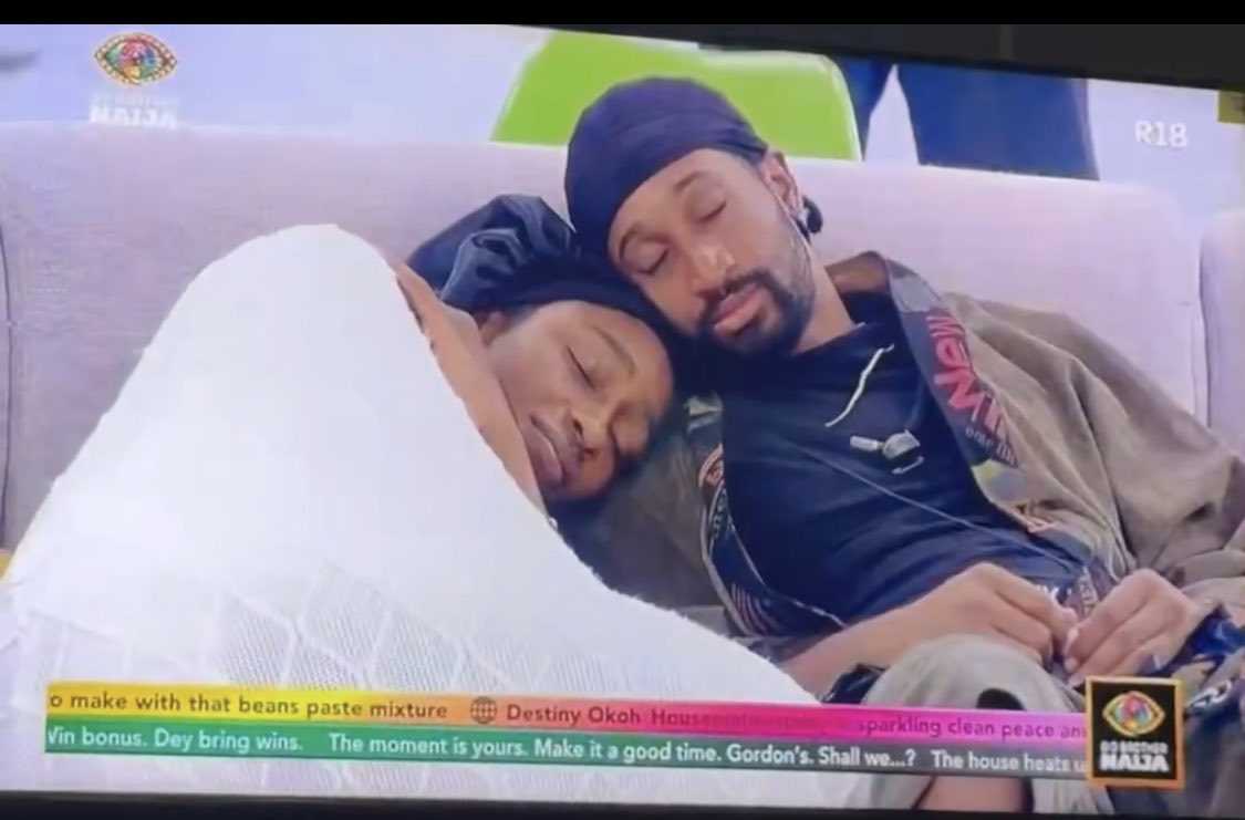 NharnharYhaar11's tweet photo. No am not,I promise am not 🥺😭😭
Who will keep my baby company 😩
Som boy come back 😩😩🥺😭
#BBNaija https://t.co/86ZvnaOq5D