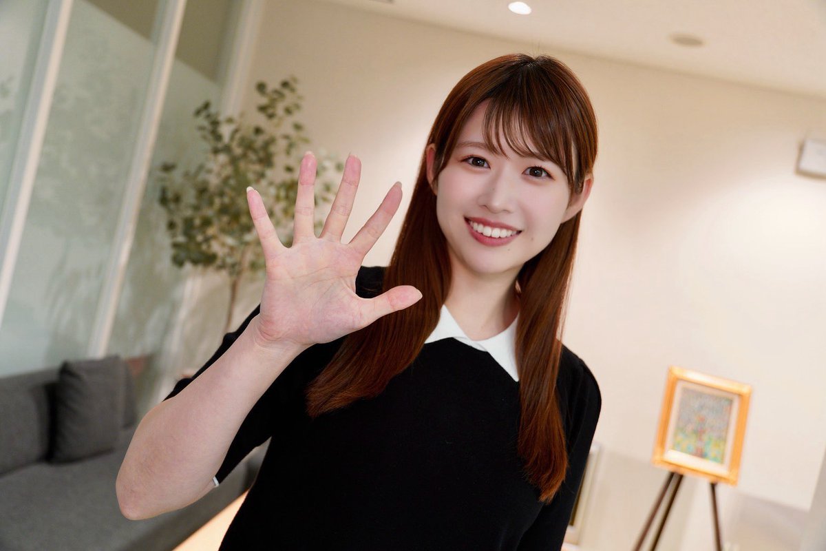 AKARI_SATO_1109's tweet photo. 佐藤朱の月YOH！あかり
ありがとうございました✨

腕立て伏せ
まずは5回を目標に頑張ります🫡笑

そして
オリジナルソングにぴったりなフレーズも大募集していますよ〜🎤🎶

🌟今夜の放送
radiko
https://t.co/KK96JGJHYU
YouTube
https://t.co/mVDforHP4C https://t.co/SCvWMwcBOO