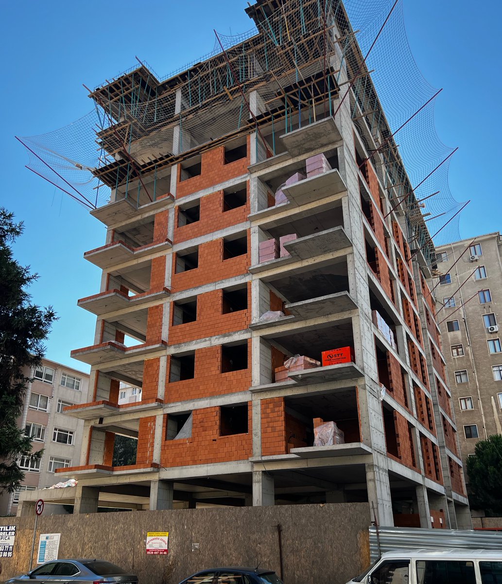 insaatdoktoru's tweet photo. 26 daireli, 2.800 m2 bir apartmanda 226 ton demir kullanıldı.

Şubat’ta alsaydık: 6,5 milyon TL
Bugün: 8,5 milyon TL

Sadece birkaç ayda 2 milyon TL fark var.

Demiri alırken fiyatını sabitleyip, ödemesini 12 ay sonra yapabileceğinizi biliyor muydunuz?++ https://t.co/1AY2SdgHAp