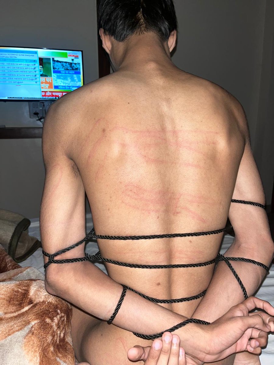 PupParadox's tweet photo. Wired tight, cheeks left red 😵‍💫from the spanking
No escape, no attitude—just bondage, control, and pure submission🙇
A very obedient🐶 pup🐕
#BDSM #GayBDSM #Bondage #Spanking #DomSub #M2M #Kink #PupPlay
Full uncensored video on 🔗
https://t.co/uC2sM2QZZ0 https://t.co/8Z7uCOSPx9