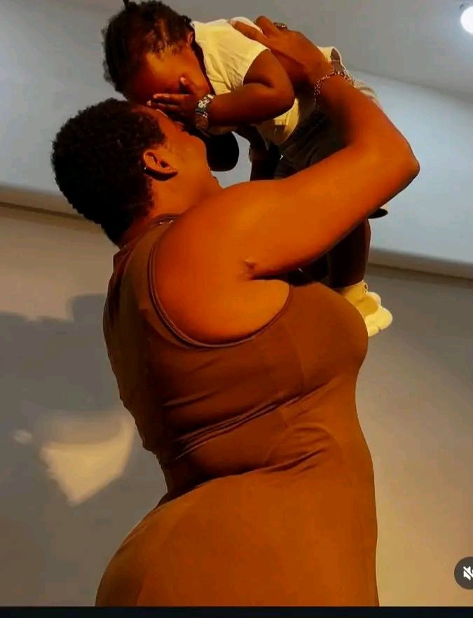 MercyObidake's tweet photo. "I Feel Like God's Favorite. I Am Utterly In Love With Him"- BBN Lucy Edet Writes As She Celebrates Son's First Birthday 🎂🎉😍

#Bbnaija #Lucyedet https://t.co/jXlZikdvtn
