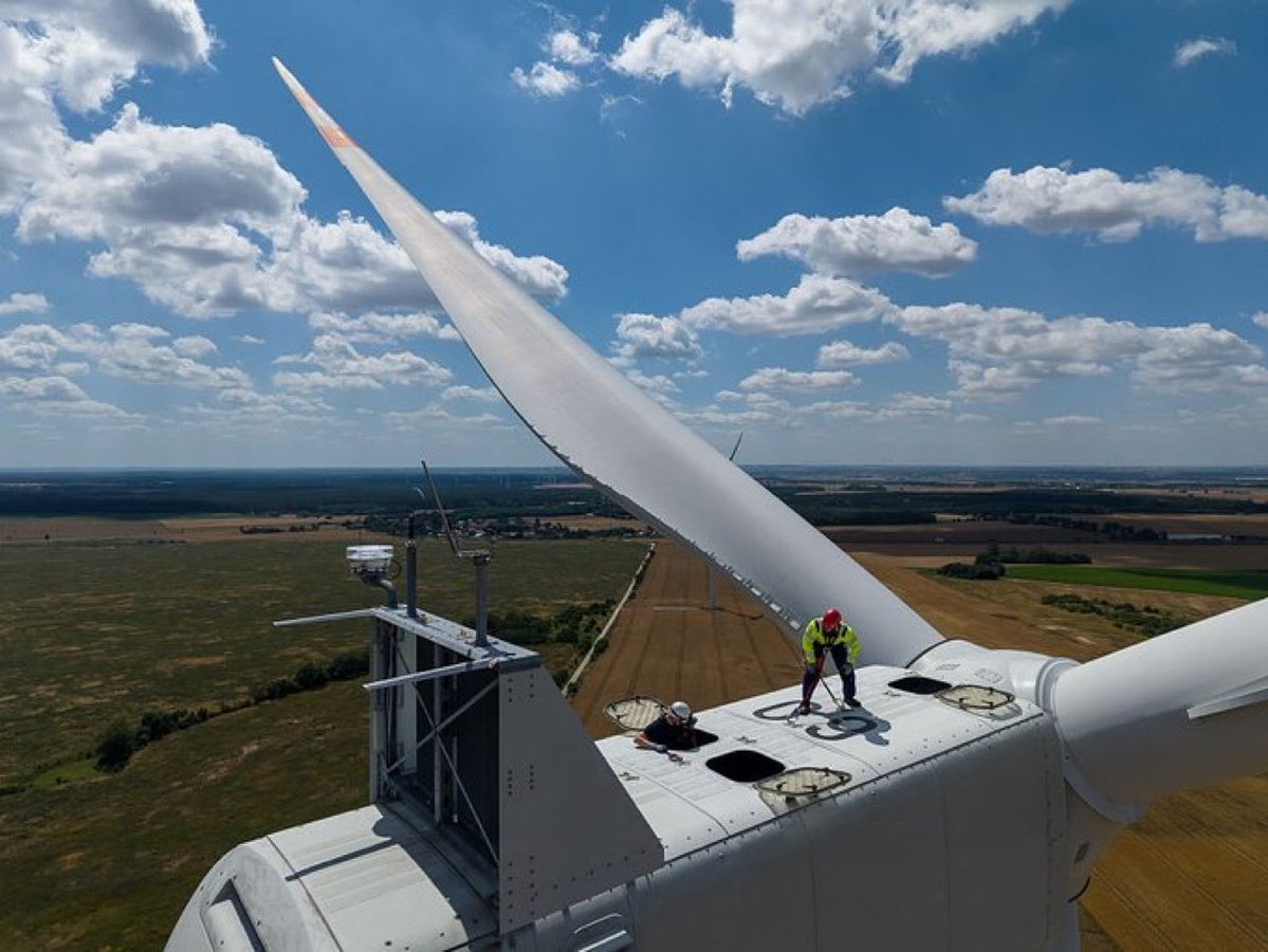 andrearthurciel's tweet photo. Vous sentez-vous Européens?

Parce que l’Union Européenne vient de « CONFIRMS » que les éoliennes sont nocives et dangereuses pour la santé des humains, et l’environnement!

C’était il y a deux semaines mais quand on lit le texte, on comprend pourquoi les journalistes ont oublié de vous en parler.

Indécrottable Québec.

*