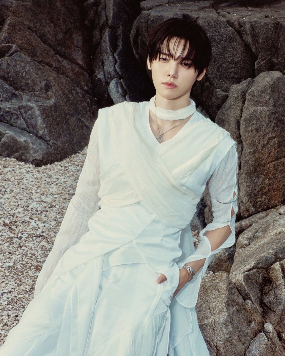 cravitytwt's tweet photo. oh kang minhee you fine ass man.. https://t.co/wPTIrXN2Gk