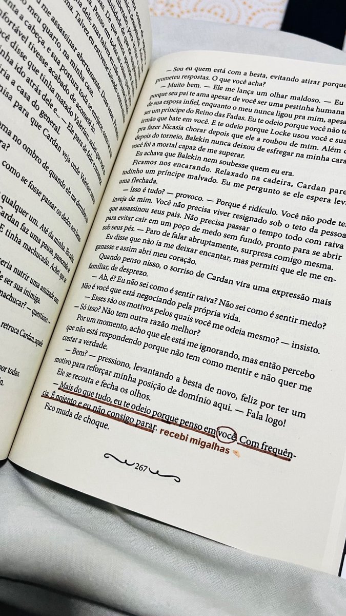 pankowmiih's tweet photo. eu meio que amo marcar todos os meus livros https://t.co/QPDJDM1PA9