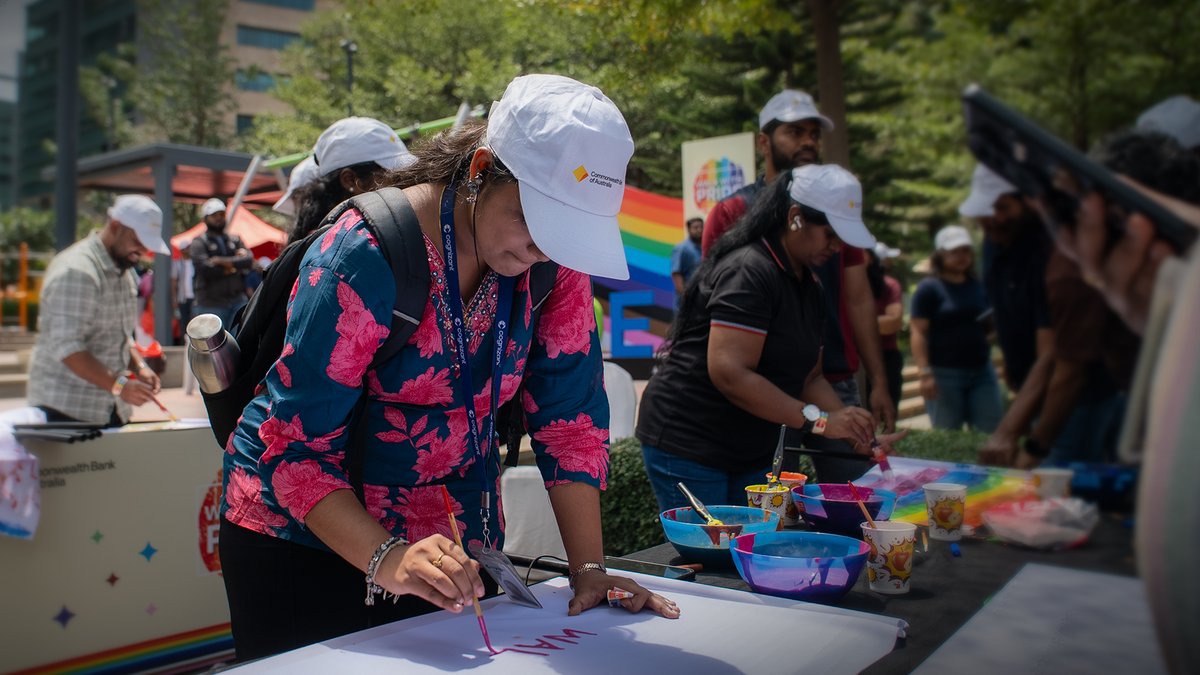 embassy_reit's tweet photo. Around 450 colleagues and friends walked together at Embassy Manyata Business Park for Walk With Pride, hosted with Commonwealth Bank of Australia.

Moments like these are what bring our parks to life.

#EmbassyManyata #WalkWithPride #Belonging https://t.co/PQOGdqiaIn