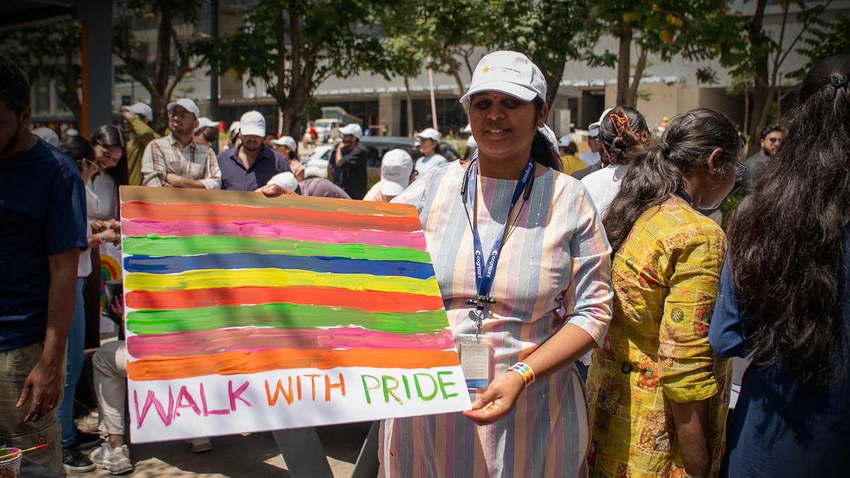 embassy_reit's tweet photo. Around 450 colleagues and friends walked together at Embassy Manyata Business Park for Walk With Pride, hosted with Commonwealth Bank of Australia.

Moments like these are what bring our parks to life.

#EmbassyManyata #WalkWithPride #Belonging https://t.co/PQOGdqiaIn
