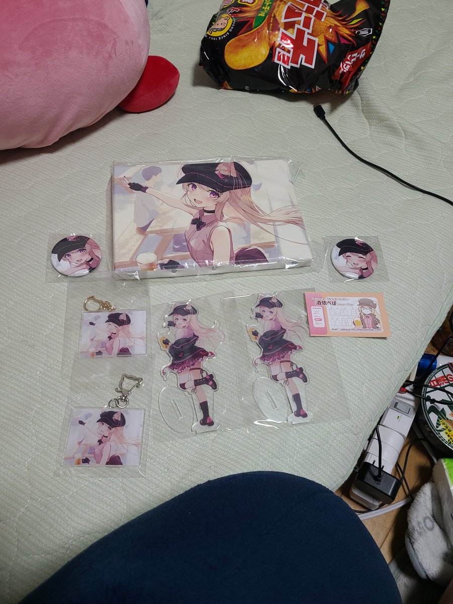 gorisatori's tweet photo. わーい！最推しのグッズが届いてた！！至福の時間！ https://t.co/UmBuYmaKYz