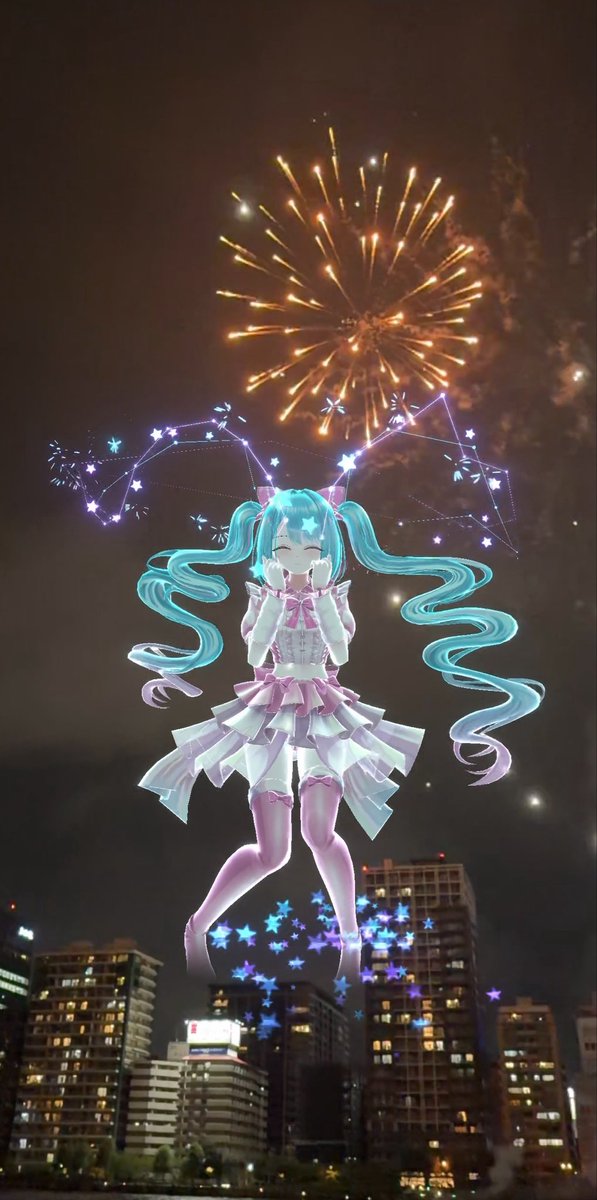 snpkn's tweet photo. AR音楽花火行ってきました🎇
目の前でミクさんが歌い踊り、花火が舞う豪華すぎる時間を満喫しました🌟

無事開催されてよかった！！
ありがとう！！
#初音ミク夜空 https://t.co/oZ59trhfZX