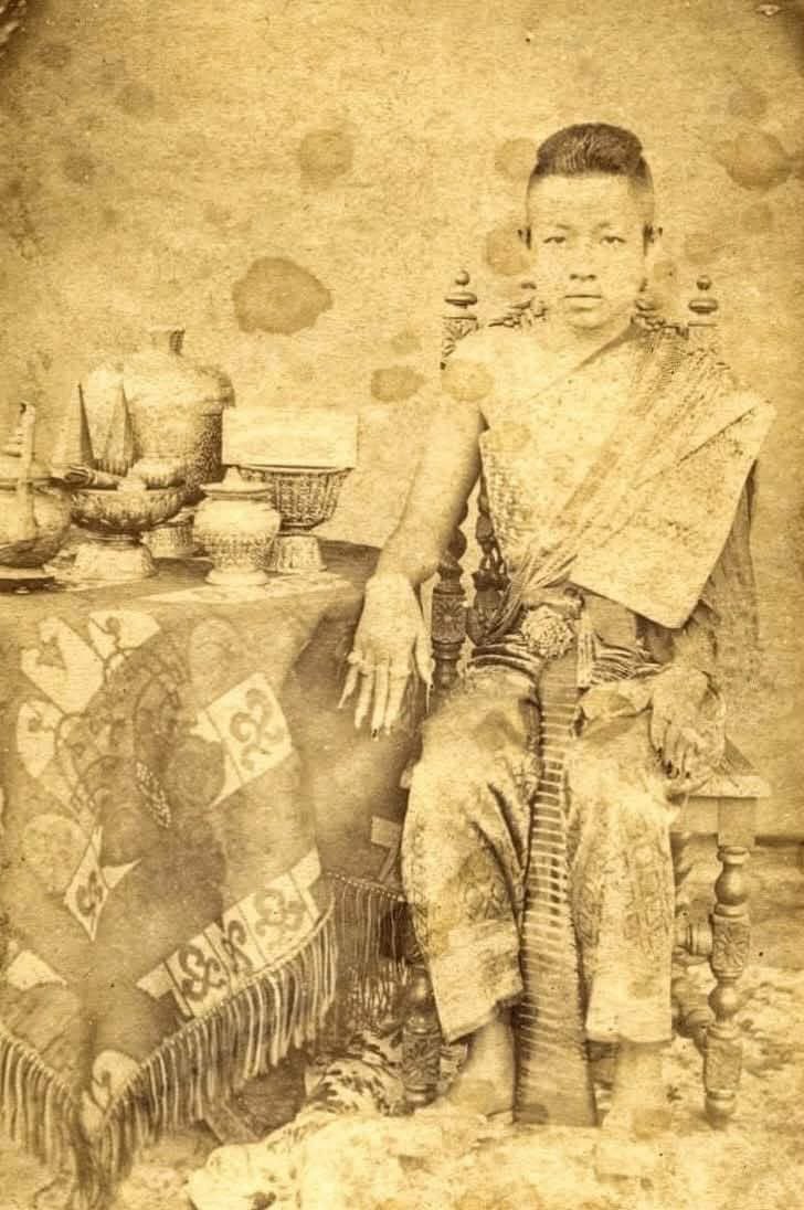 Mengly_2023's tweet photo. ស្បៃខ្មែរ ព្រលឹងជាតិខ្មែរ អត្តសញ្ញាណជាតិខ្មែរ
SBAI KHMER, KHMER SOUL, KHMER Identity🇰🇭
រួមគ្នាចែករំលែក ផ្សព្វផ្សាយអំពី «ស្បៃខ្មែរ»🇰🇭🇰🇭
#SbaiKhmer , #cambodia https://t.co/9S8hDPpT1l