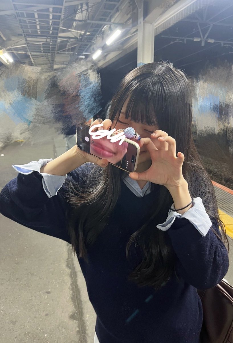 Nyannnx0's tweet photo. 可愛く写真撮ろうと思ったら外カメでおわた😭😭😭 https://t.co/dn7qyWEOd1