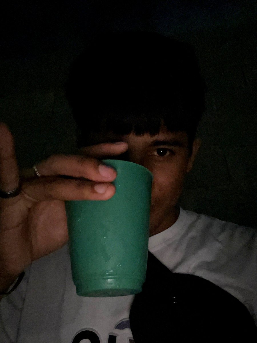 KendrysCarng's tweet photo. 🍾🥃 https://t.co/qkjMKqTk6g