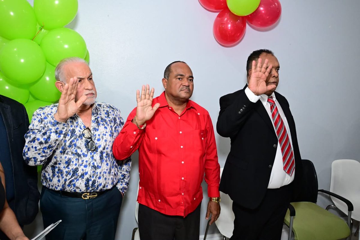 Evelynp881's tweet photo. Seguimos creciendo, organizándonos y construyendo. El Dr. Leonel Fernández recibió en Miami a nuevos integrantes provenientes del Partido Reformista Social Cristiano. Este es el proyecto que une y transforma.

#LeonelEnUSA #LeonelEnMiami #FuerzaDelPueblo
@LeonelFernandez https://t.co/ARpsBOVzVd